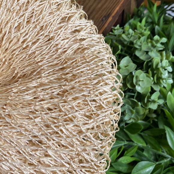 Pottery Barn Hand Woven Abaca Large Net Table Runner Nautical Natural Decoration - Picture 3 of 11